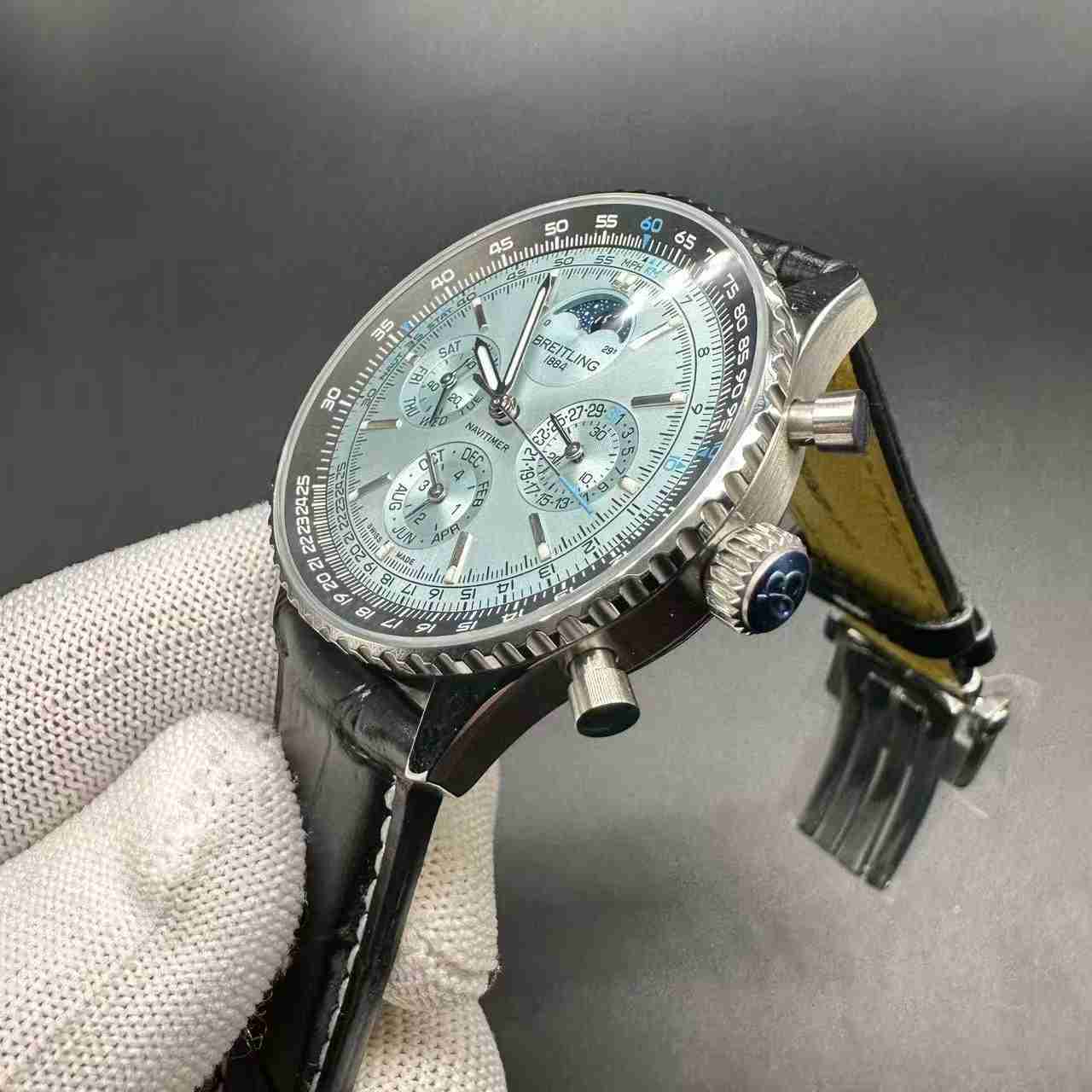 Breitling 1884 Navitimer Chronograph 7750 automatic light blue dial black leather. 360$