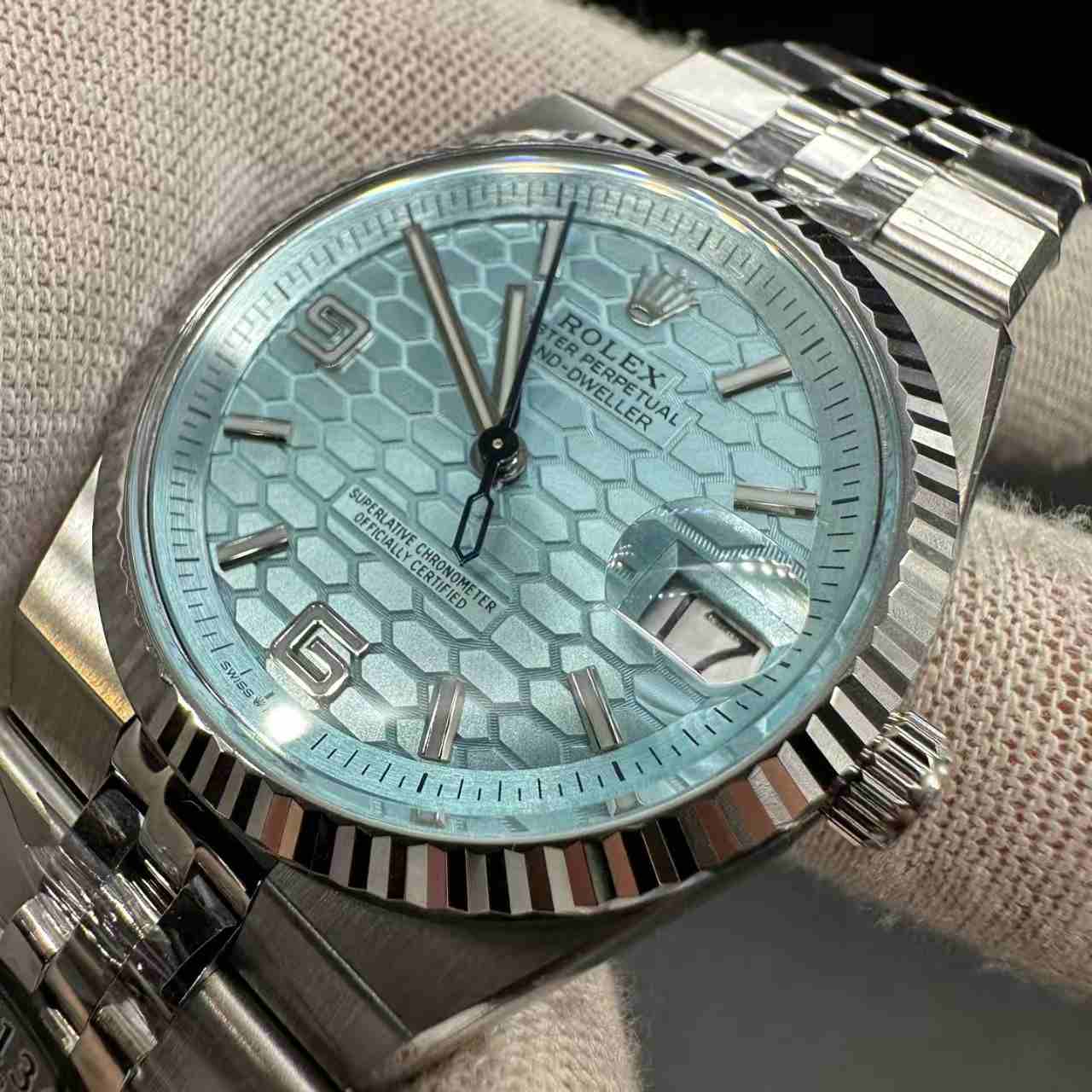 Land-dweller 127236 clean 7135 automatic steel case 36mm ice blue motif dial Flat jubilee band women watch 2025 315$