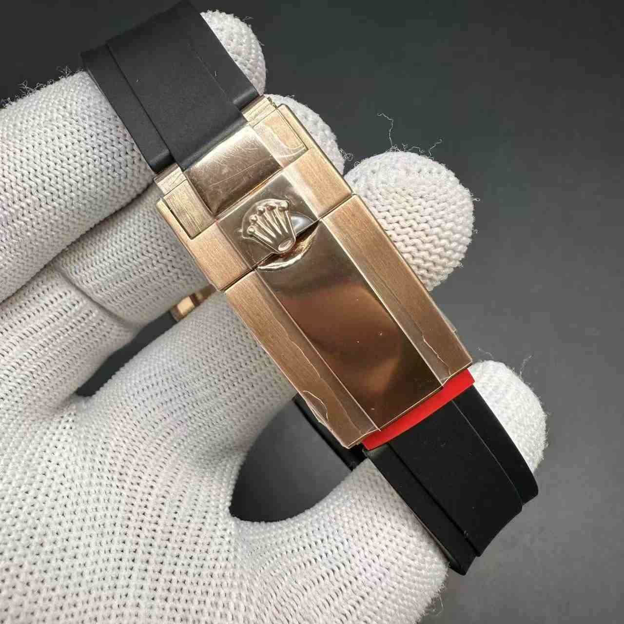 Daytona eyes of tiger super clone baguette diamonds rose gold case with black rubber. 450$