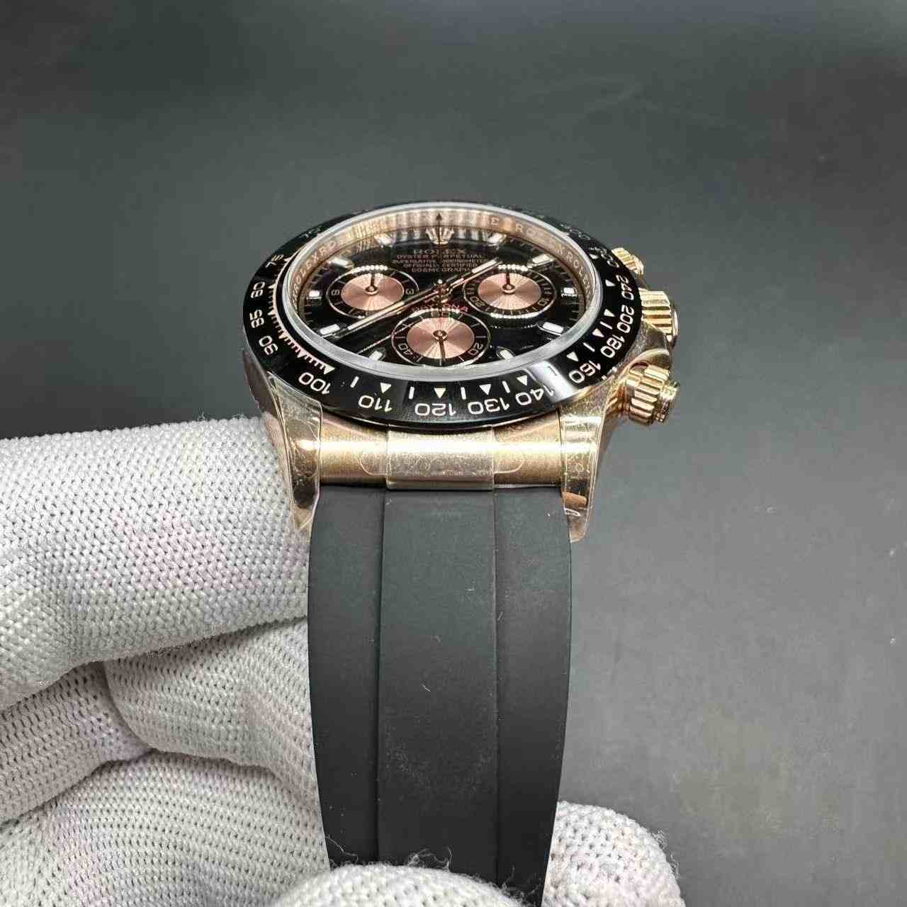 Daytona super clone 4130 gain weight 165g rose gold. 600$