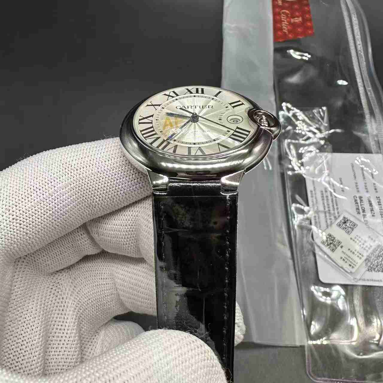 Ballon Bleu De Cartier AAA+ automatic silver case 42mm white dial black leather strap 190$