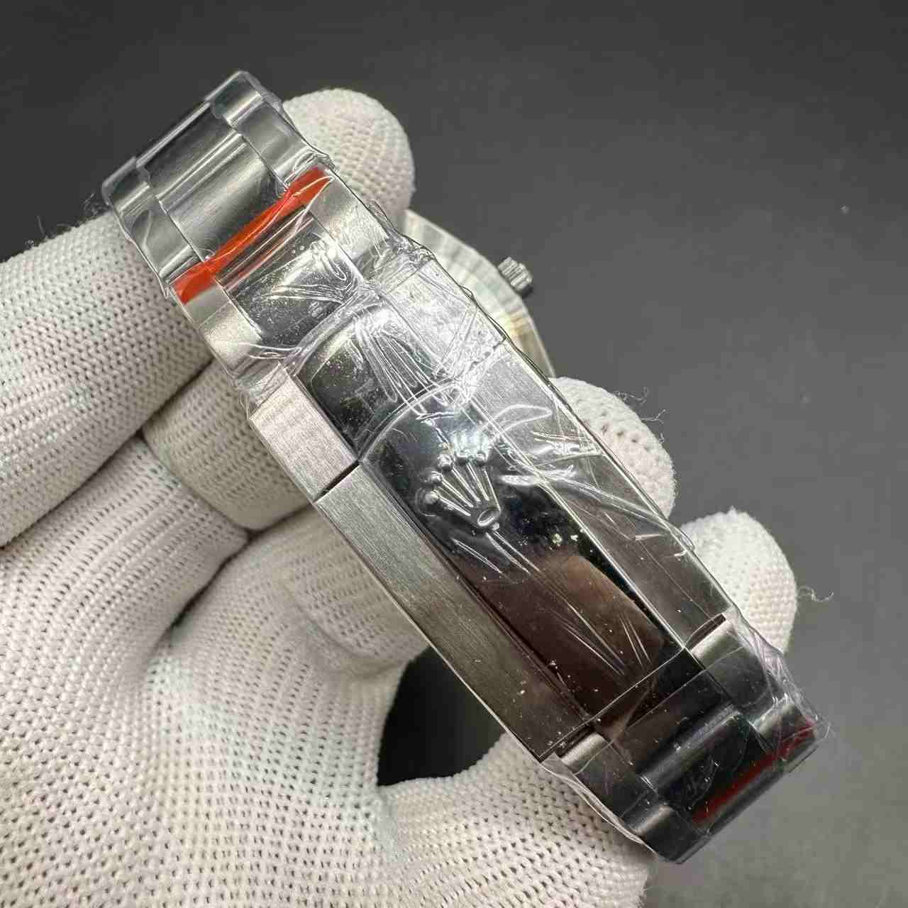 Datejust who cares AAA automatic diamonds bezel oyster band 115$