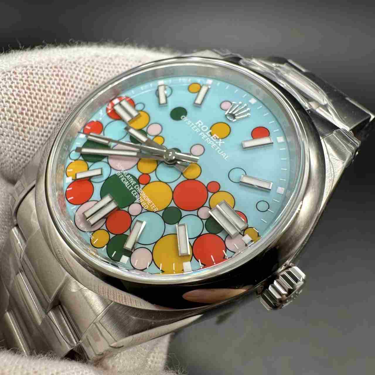 Oyster perpetual 124300 VS 3230 automatic Stainless Steel case 41mm Turquoise blue dial oyster band. 450$