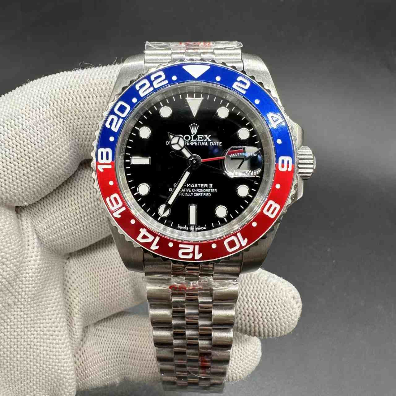 GMT Pepsi jubilee AAA+ automatic red/blue bezel black dial jubilee band.  115$