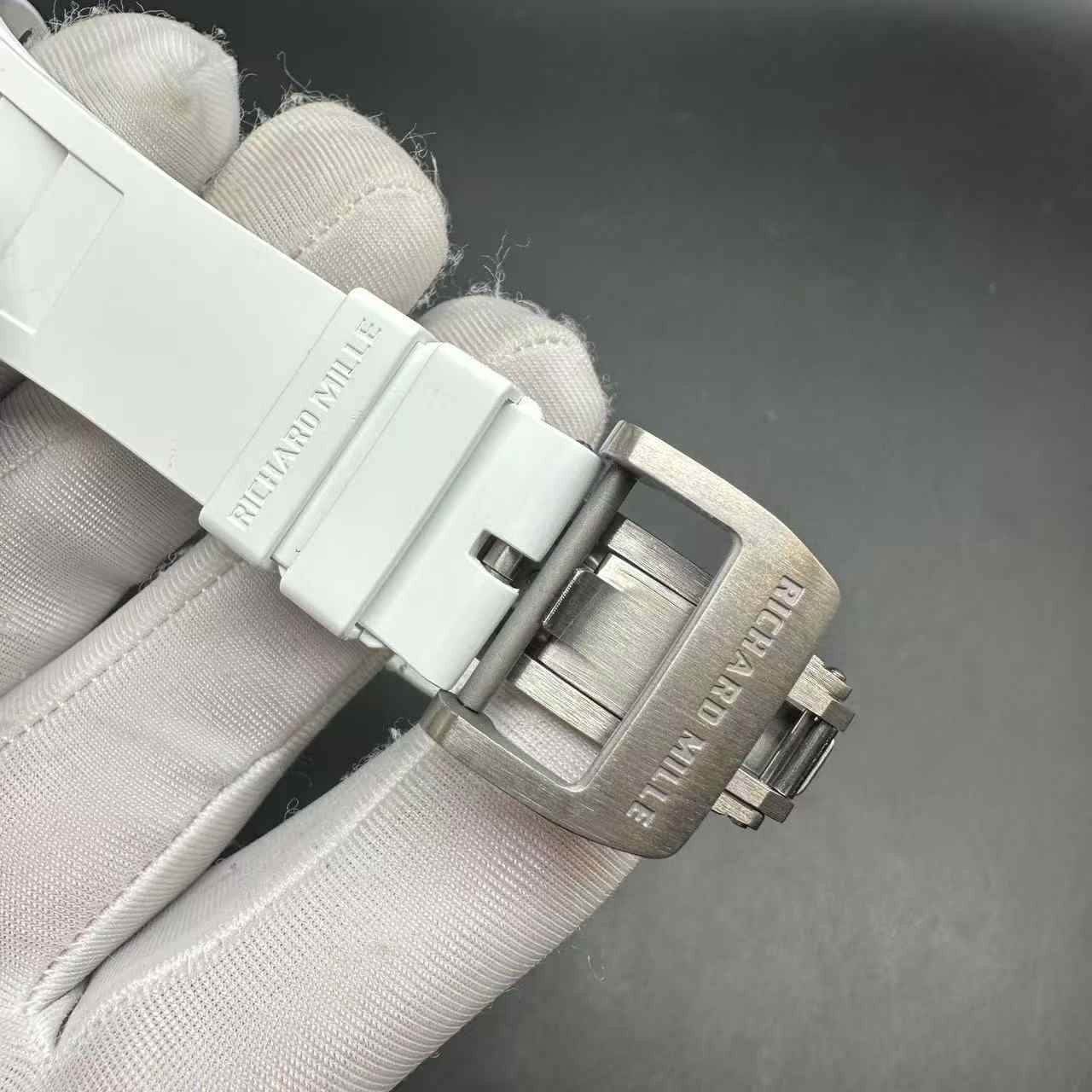 Richard Mille RM055 APS Manual Tourbillon movement White ceramic case Skeleton dial White rubber.  650$