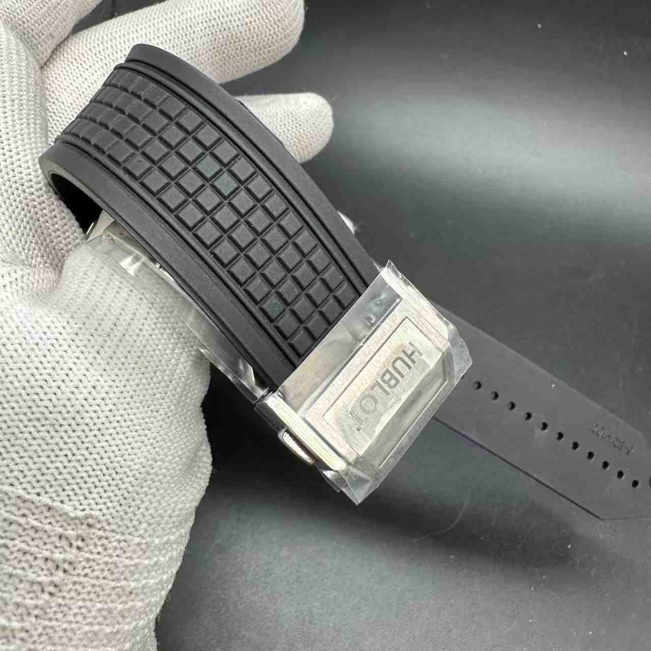 Hublot Square Bang Unico HUB1280 automatic chronograph 45mm 560$