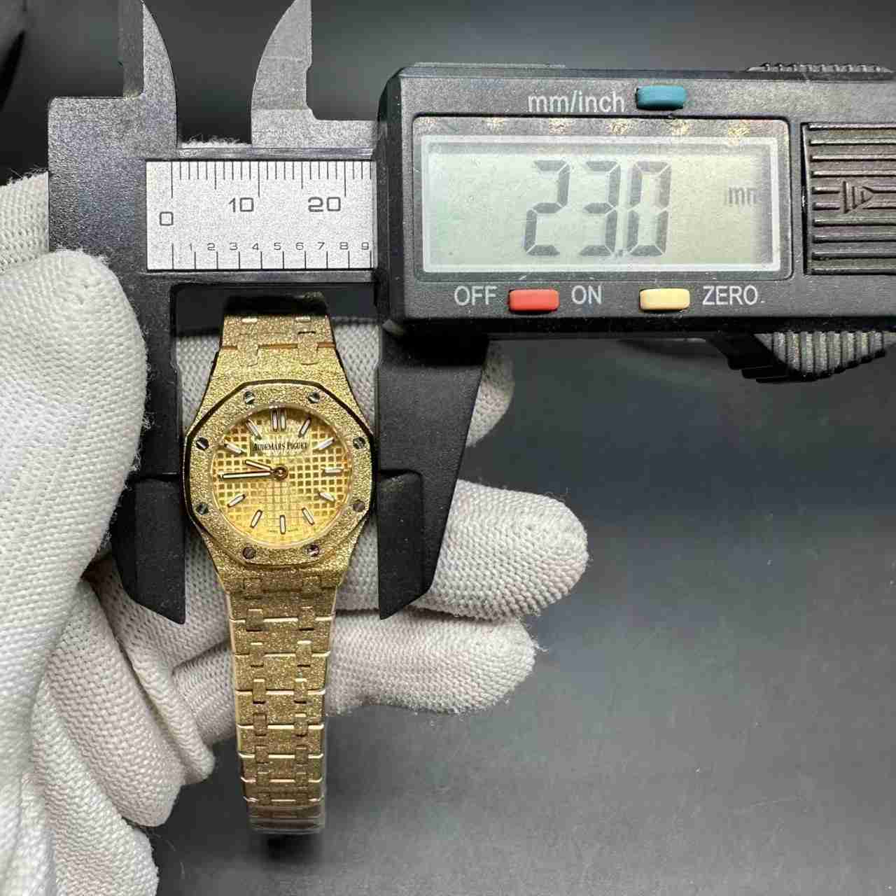 AP frosted gold case 23mm quartz movement small women watch. 120$