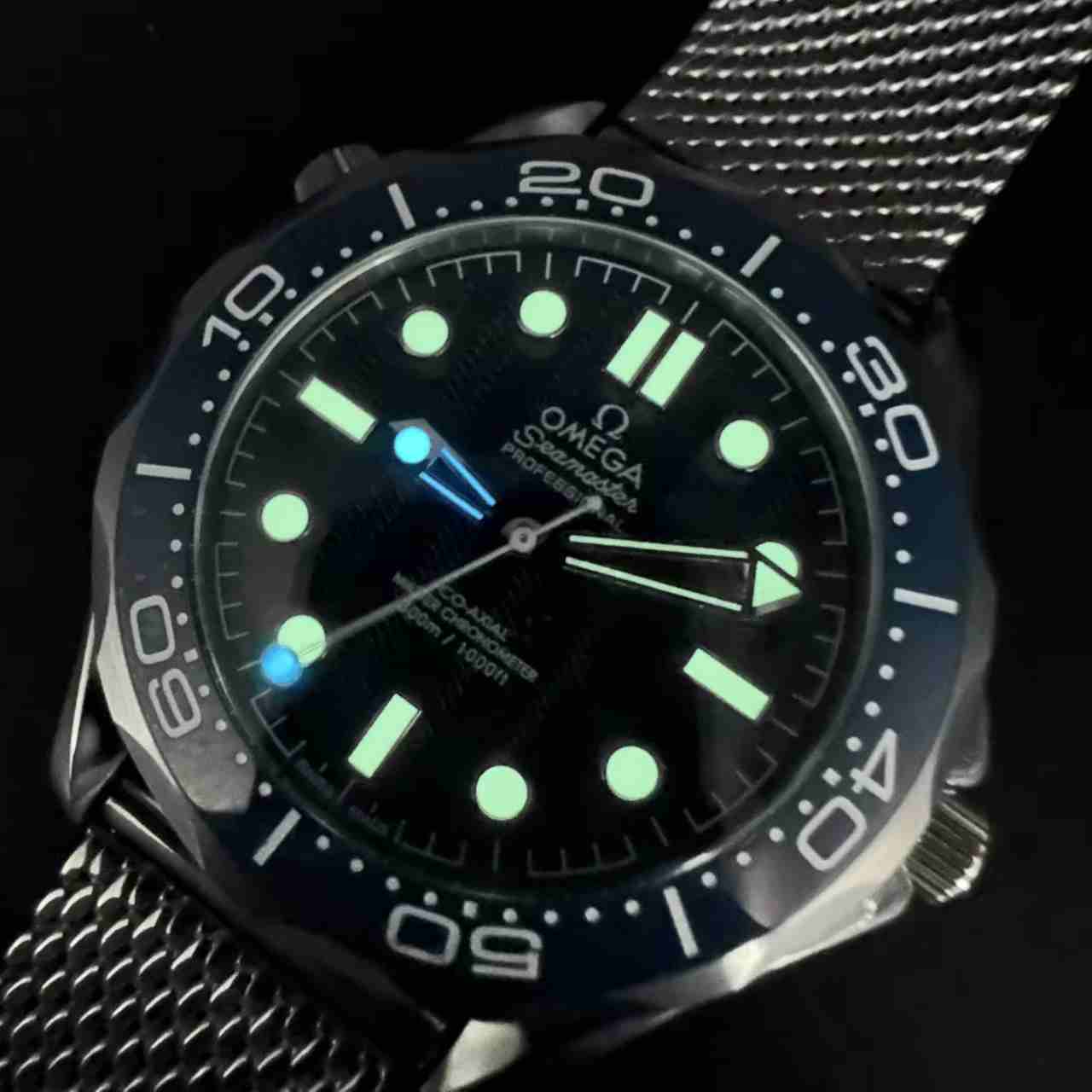 Omega Seamaster AAA+ automatic 007 60th anniversary blue dial  116$