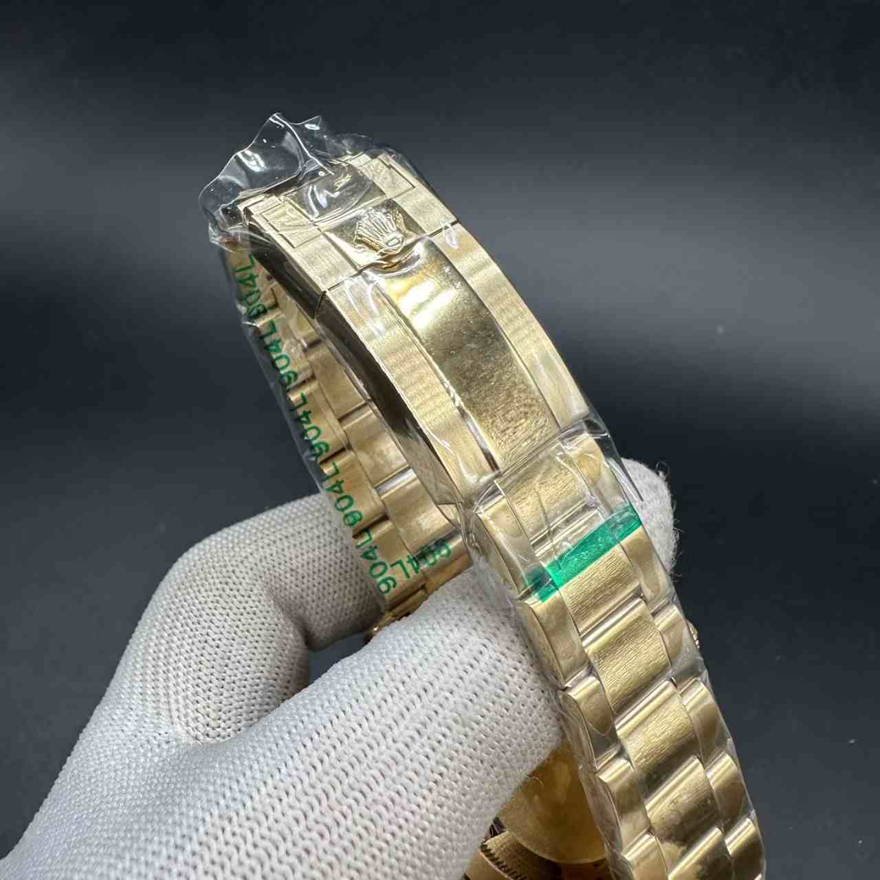 YM2 AAA+ YT factory gold case 44mm white dial oyster band 125$