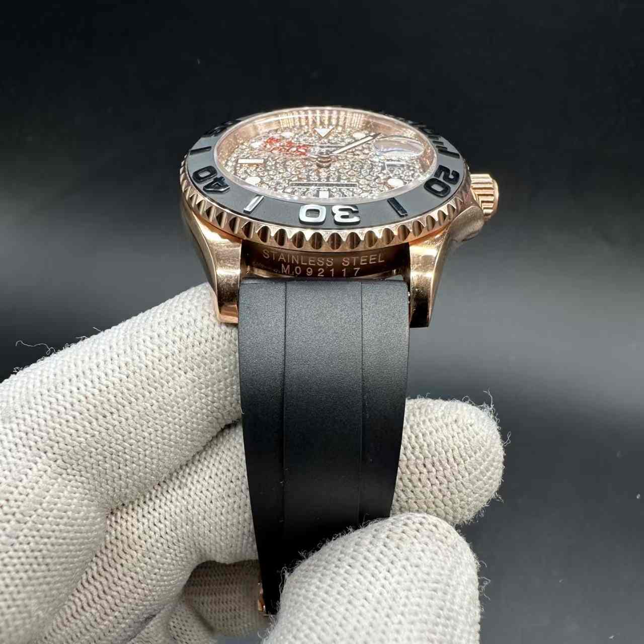 YM AAA+ YT factory automatic rose gold case 40mm diamonds dial oysterflex rubber strap. 125$