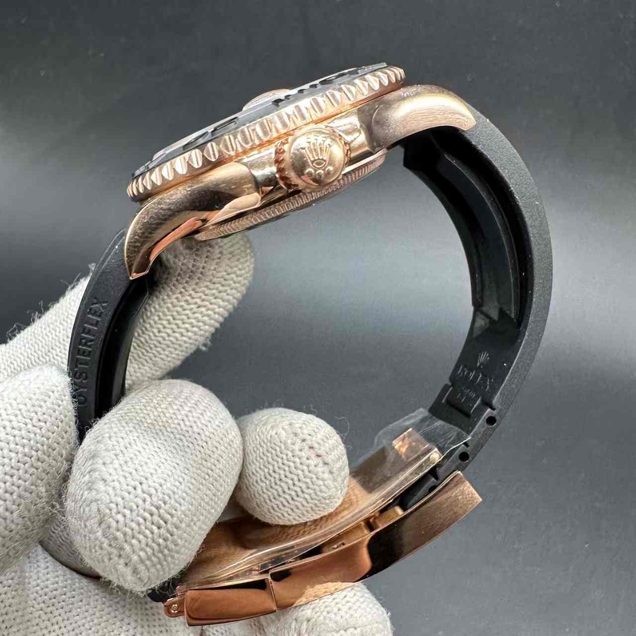 YM AAA+ YT factory automatic rose gold case 40mm diamonds dial oysterflex rubber strap. 125$