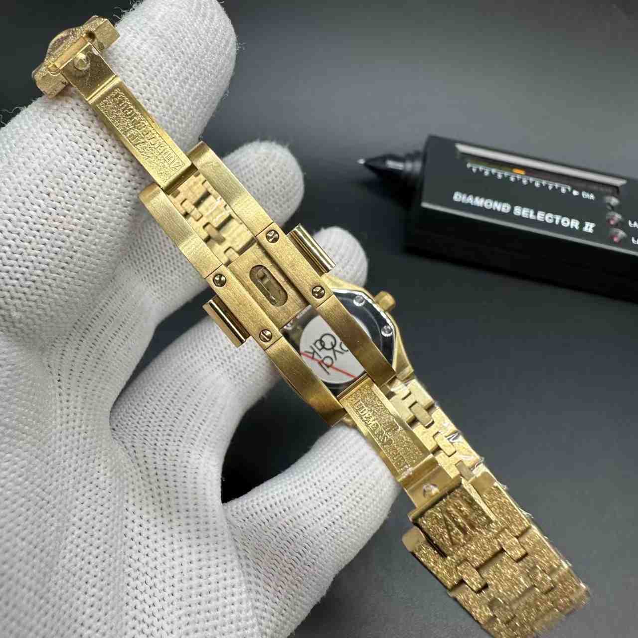 AP frosted gold case 23mm Moissanite diamonds dial quartz movement women watch F40+OO480
