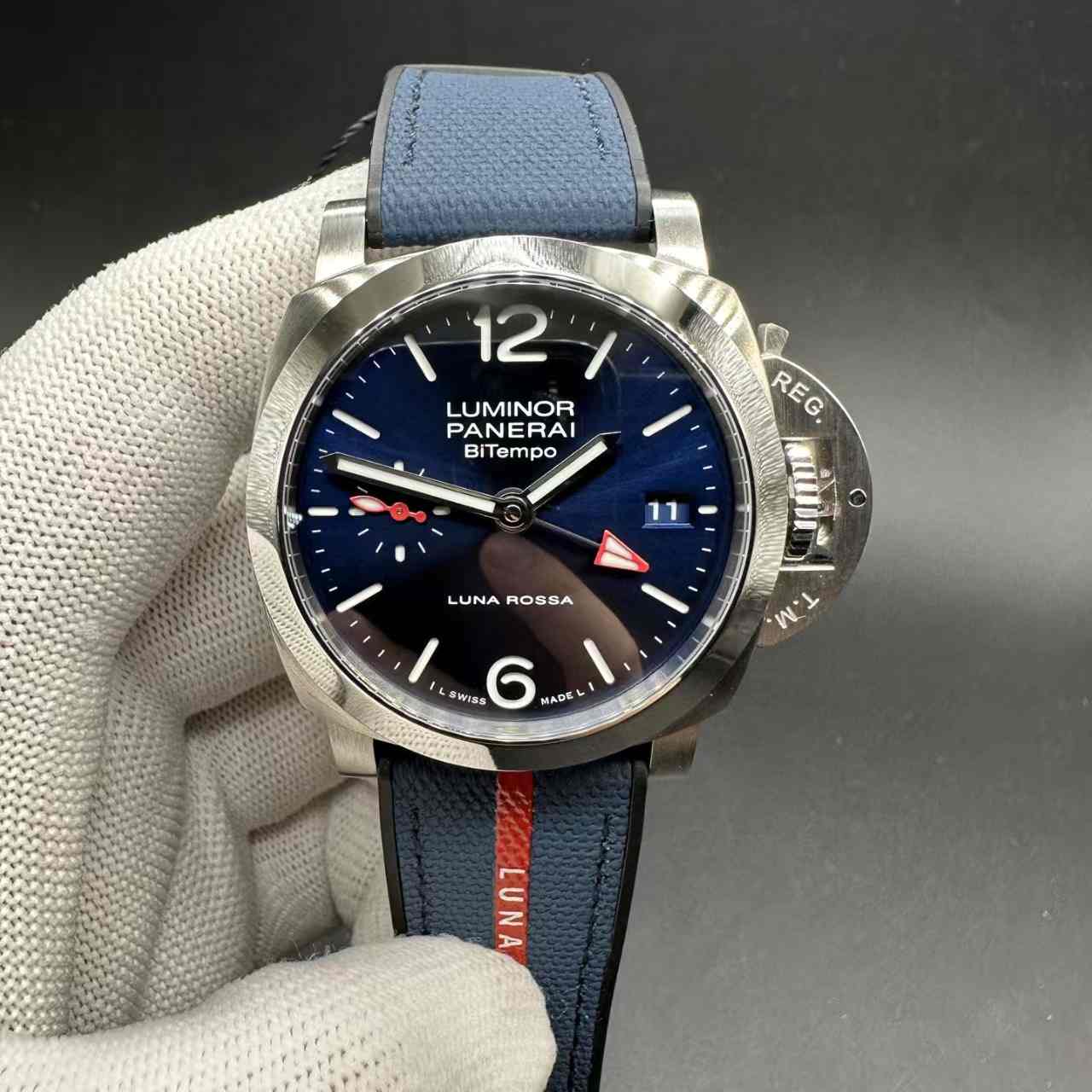 Panerai Luminor BiTempo Luna Rossa PAM1404 VS Swiss P.900 steel case 40mm blue dial blue rubber strap. 350$