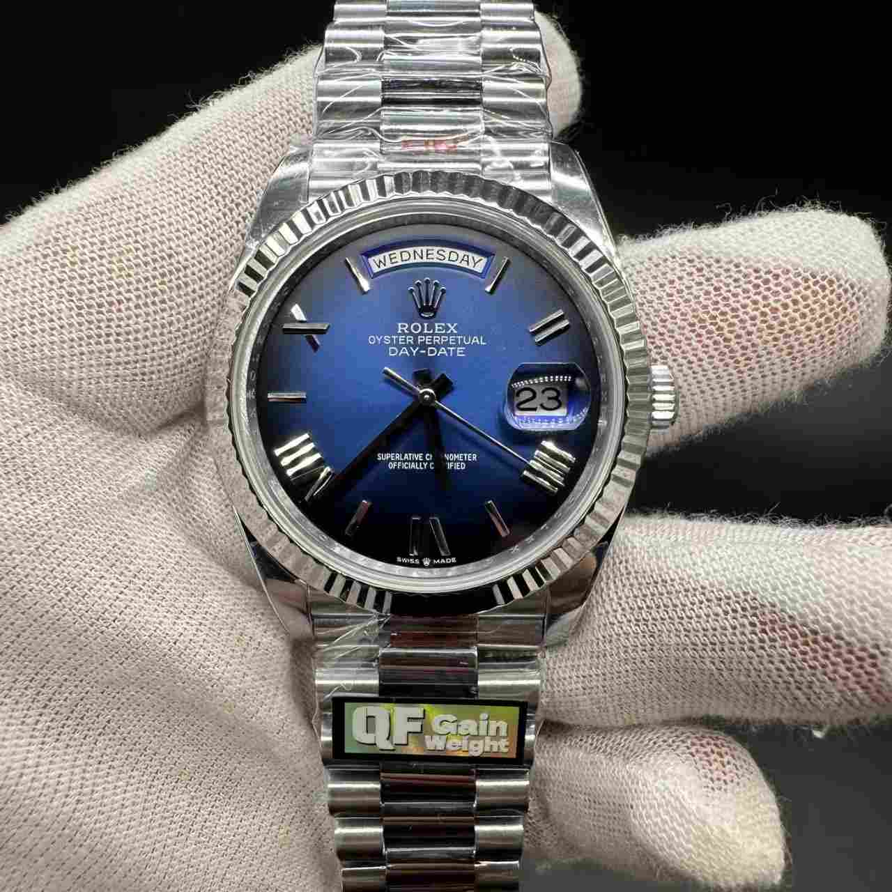 Daydate QF V8 3255 Gain weight 190g Steel case 40mm Blue Ombre dial. 698$