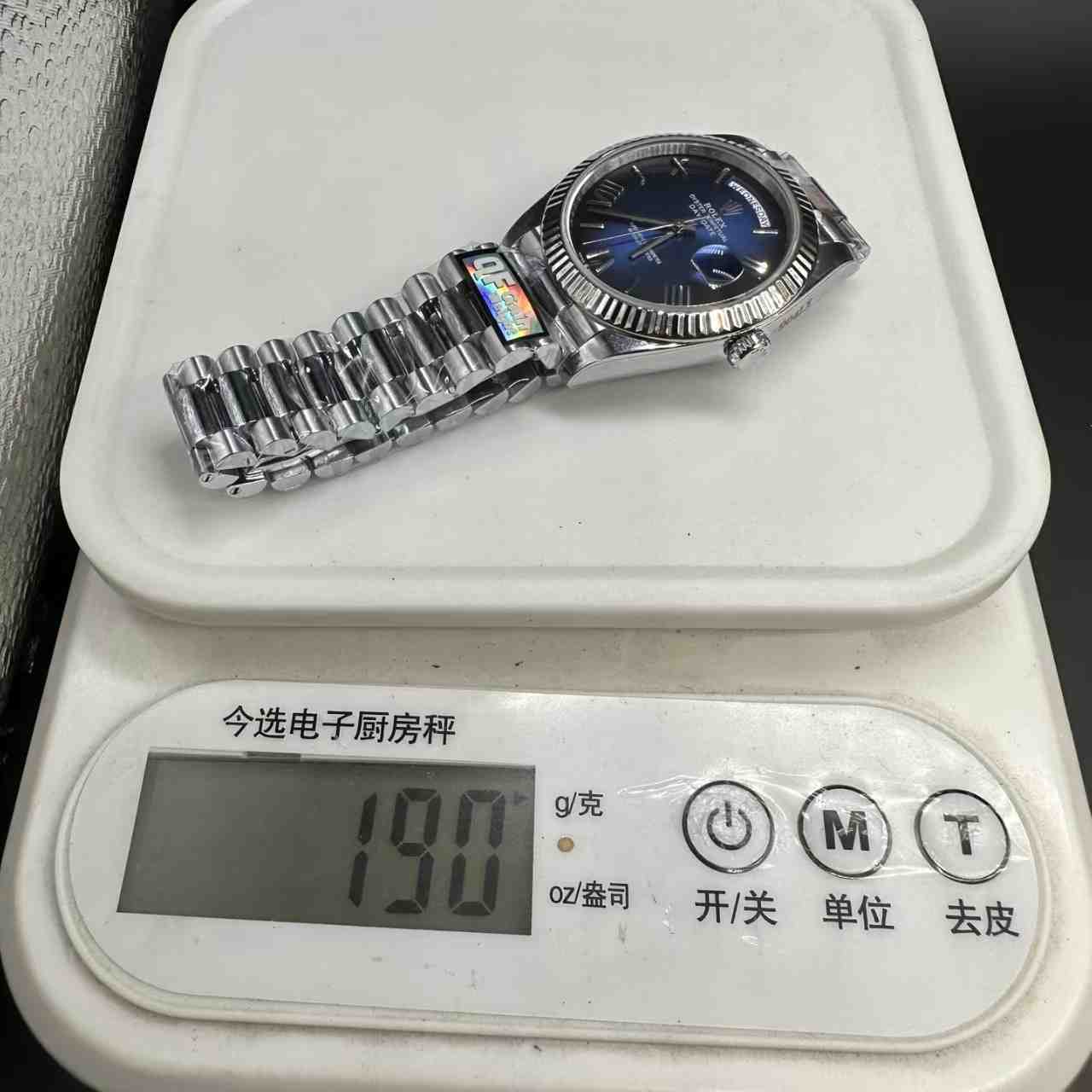 Daydate QF V8 3255 Gain weight 190g Steel case 40mm Blue Ombre dial. 698$