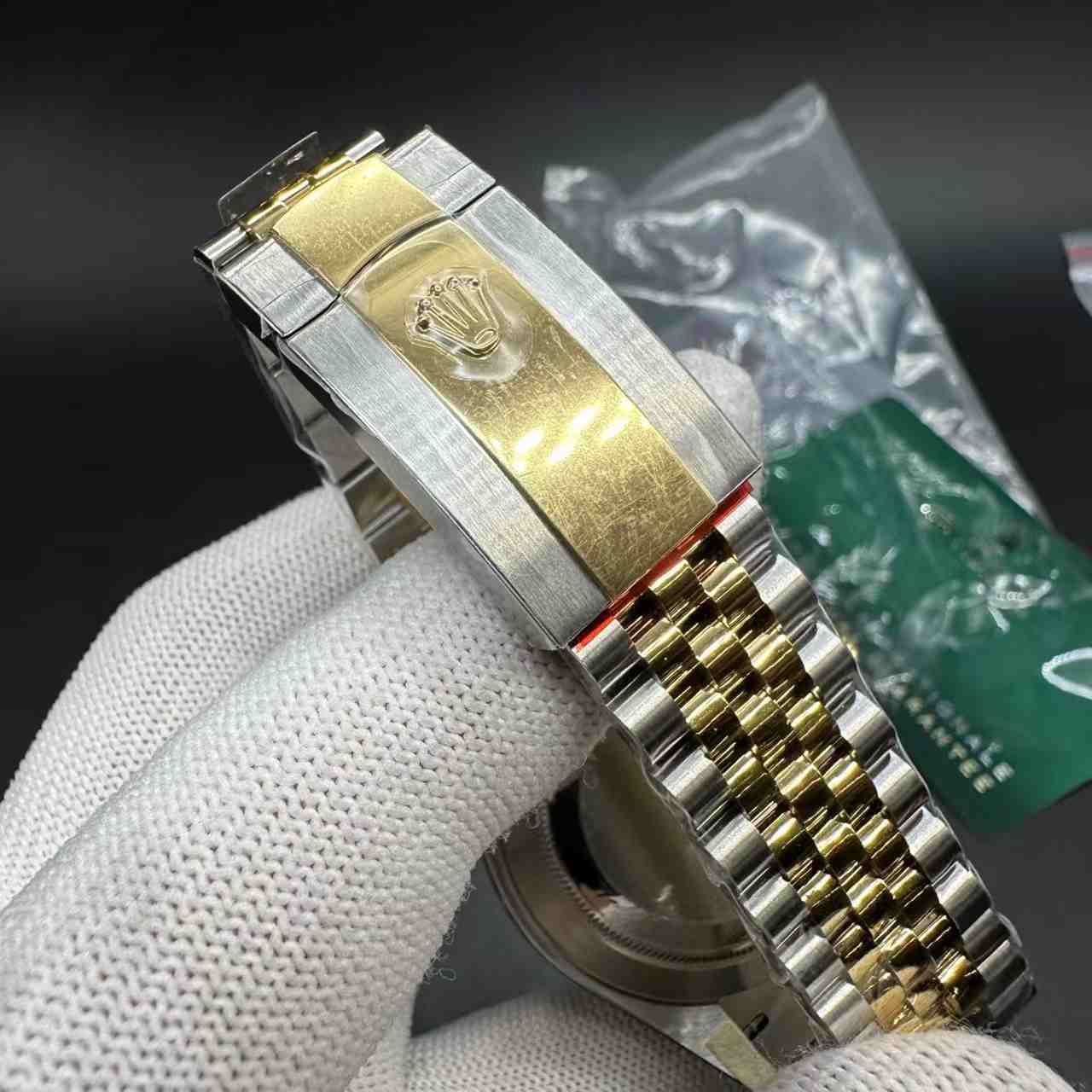 Datejust VS 3235 top 2tone gold case 41mm gold dial smooth bezel jubilee band. 460$