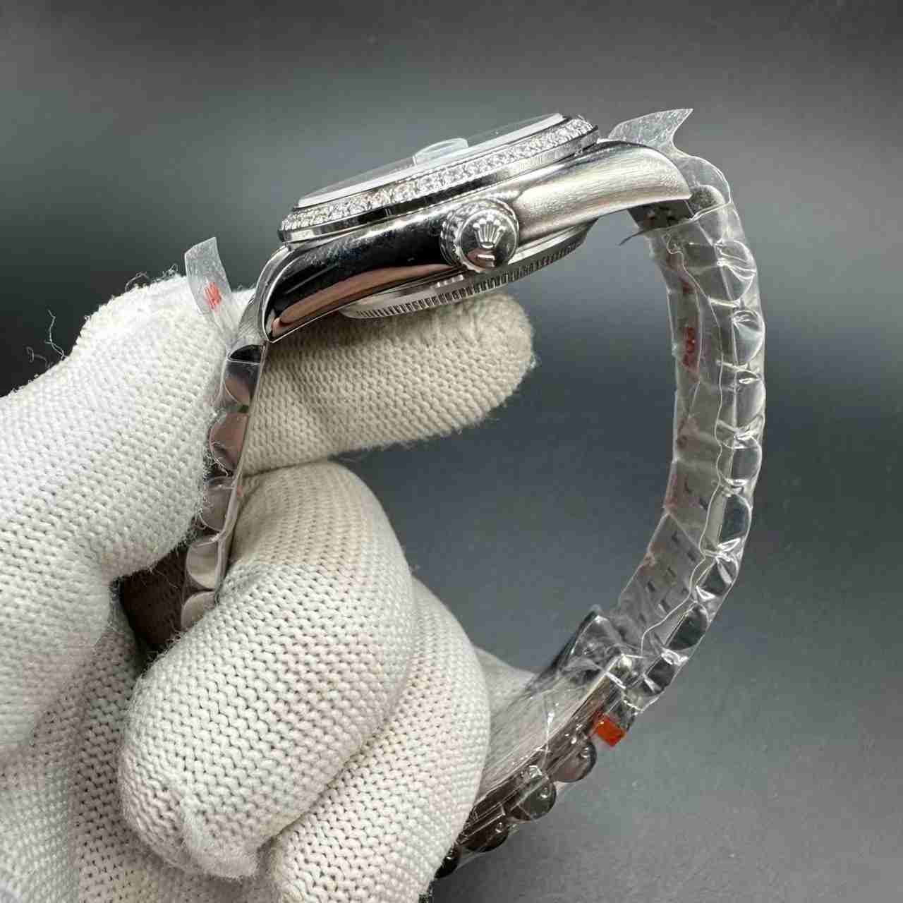 Datejust women 31mm diamonds bezel blue pearl dial jubilee band  115$