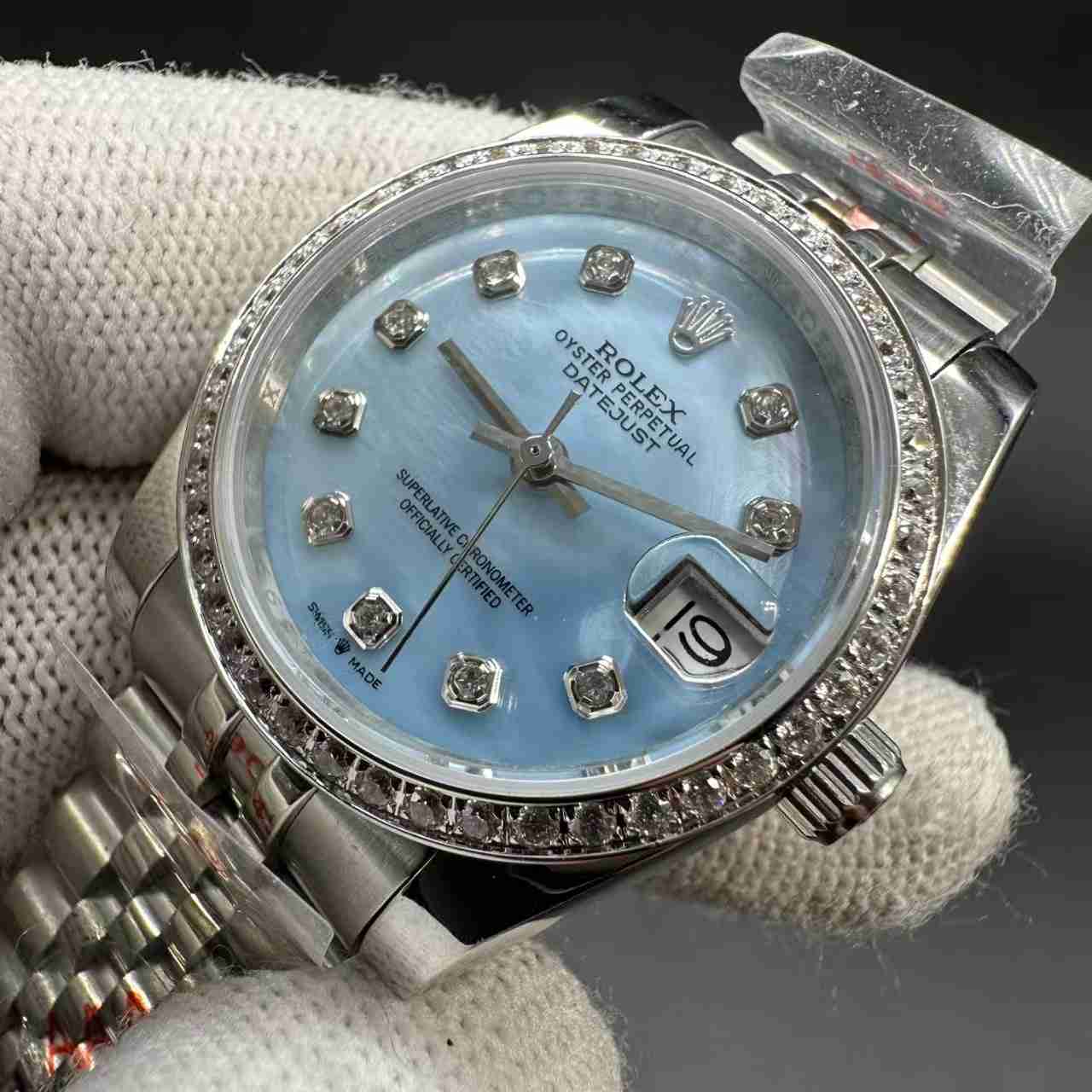 Datejust women 31mm diamonds bezel blue pearl dial jubilee band  115$