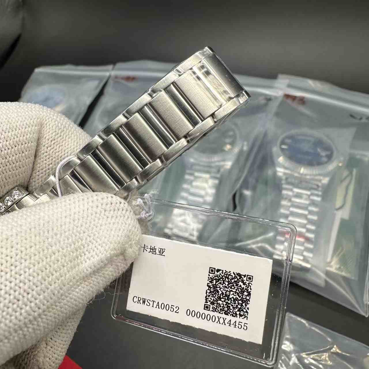 Tank Quartz 22mm Diamond bezel white dial  115$