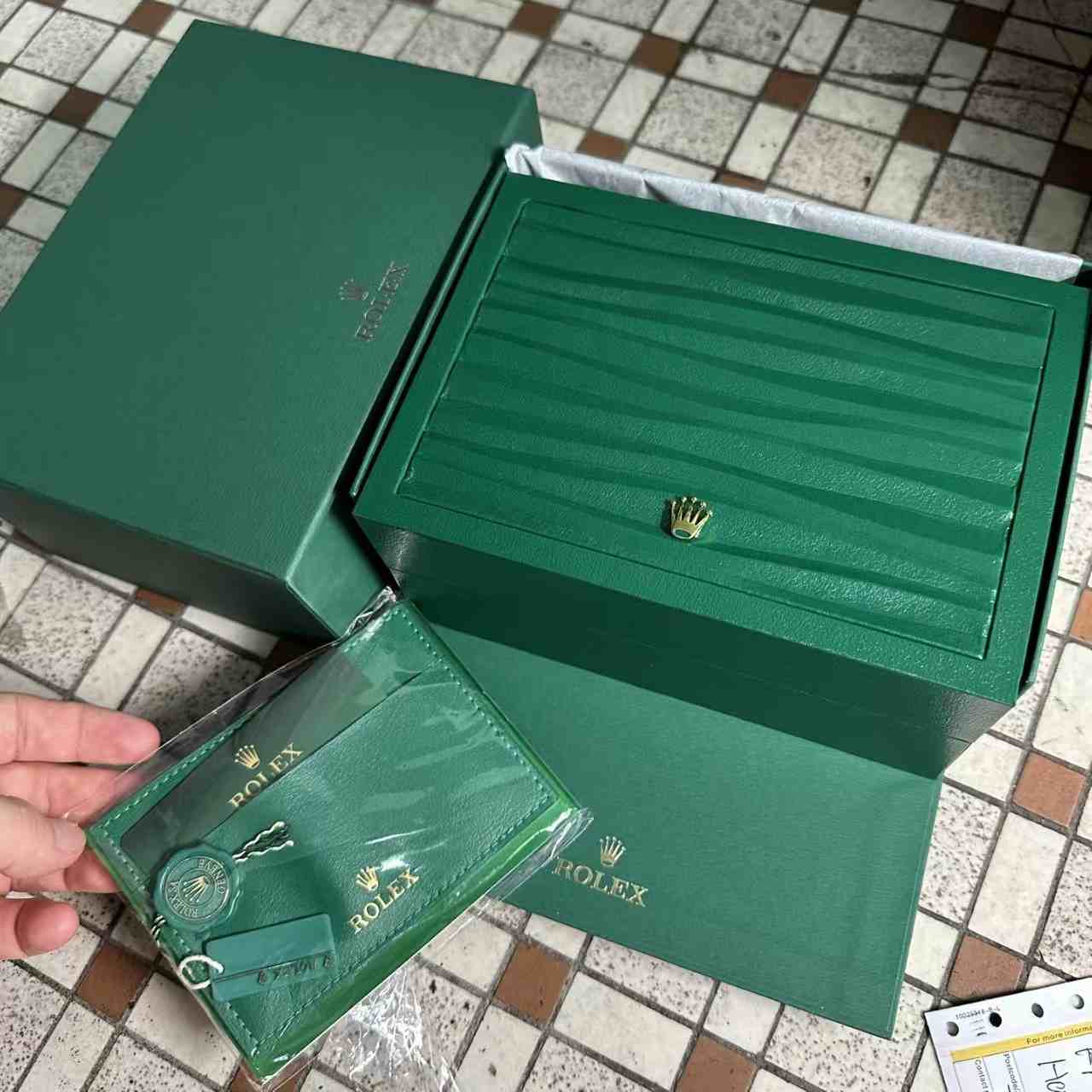 Rolex new box 2025 85$