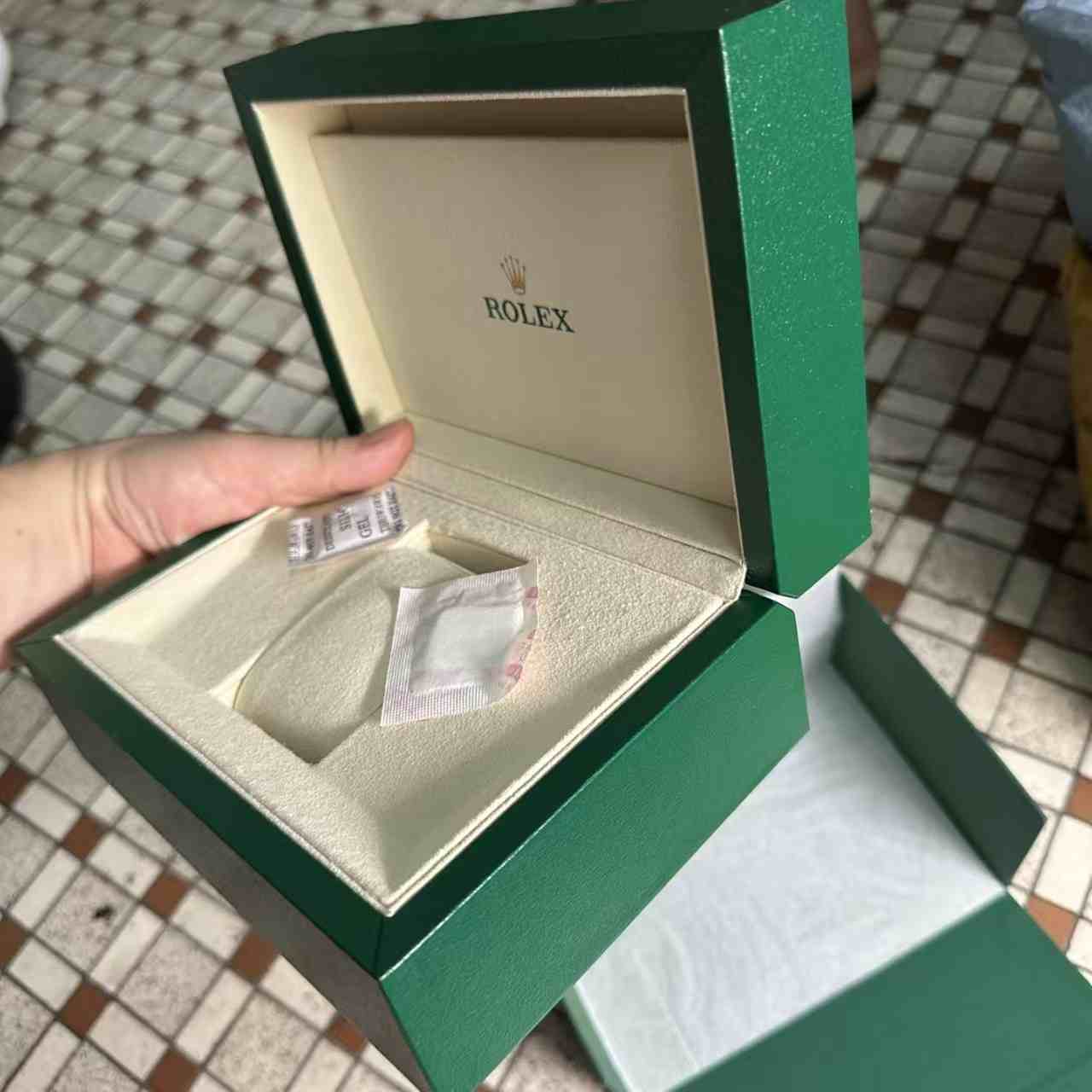 Rolex new box 2025 85$