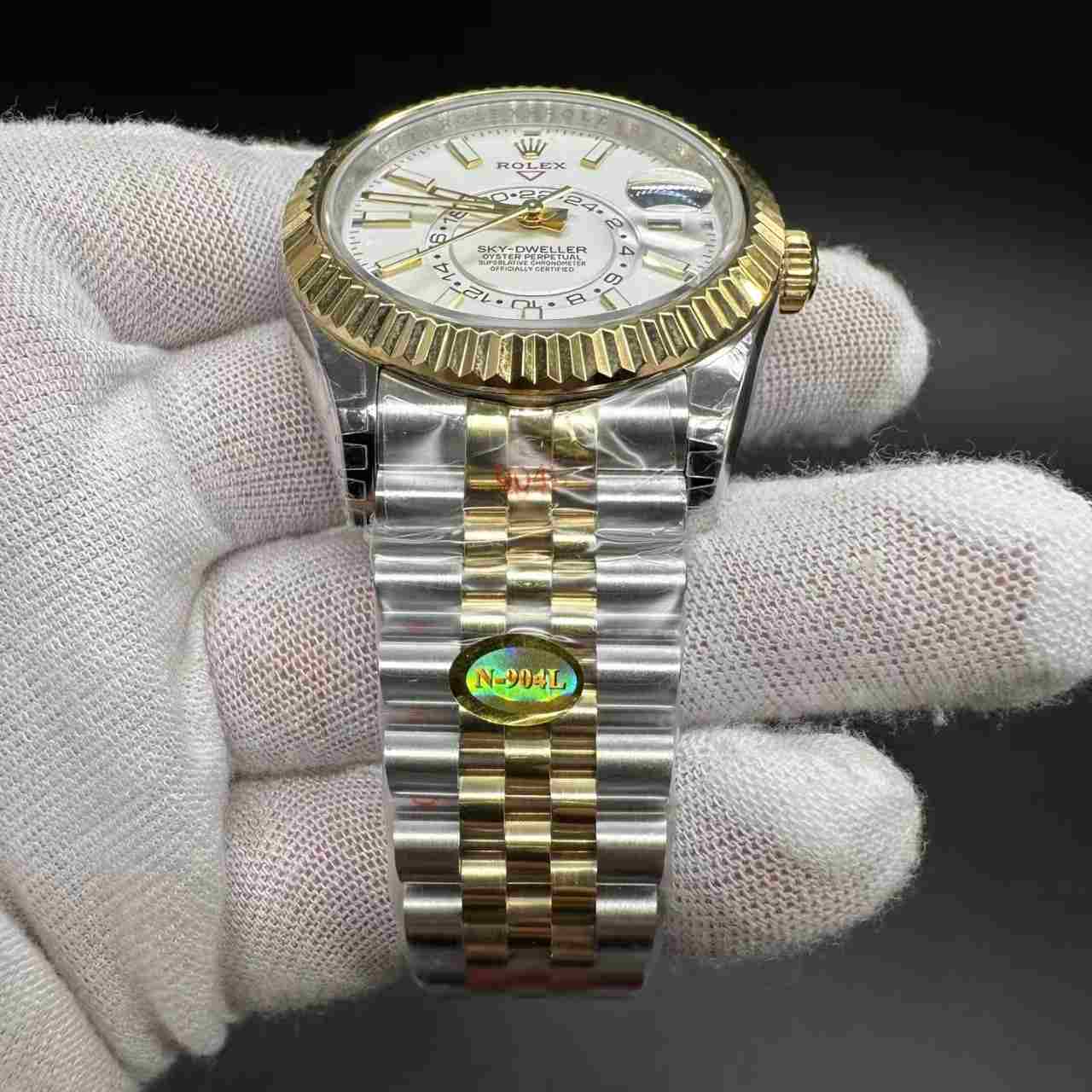 Sky-dweller Noob 9001 automatic super clone 2tone gold case 42mm White dial Jubilee band. 400$