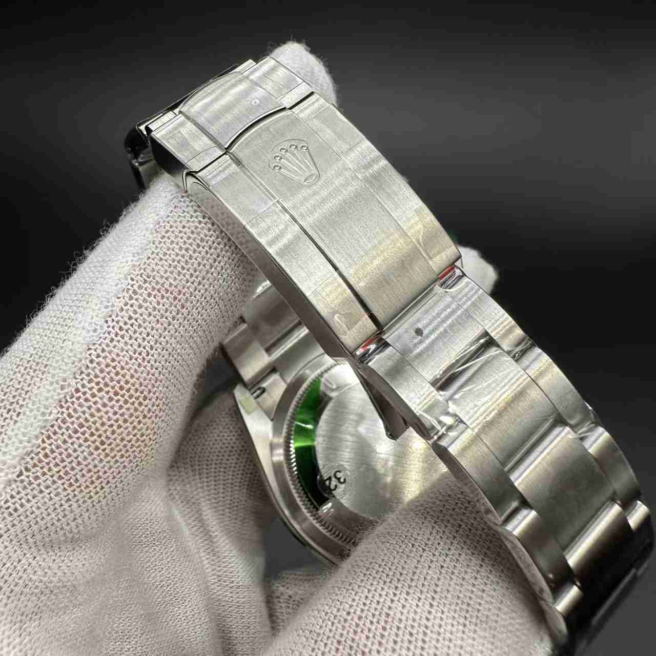 OP M126000 VS 3230 stainless steel 904L 36mm Pistachio green dial oyster band women watch. 450$