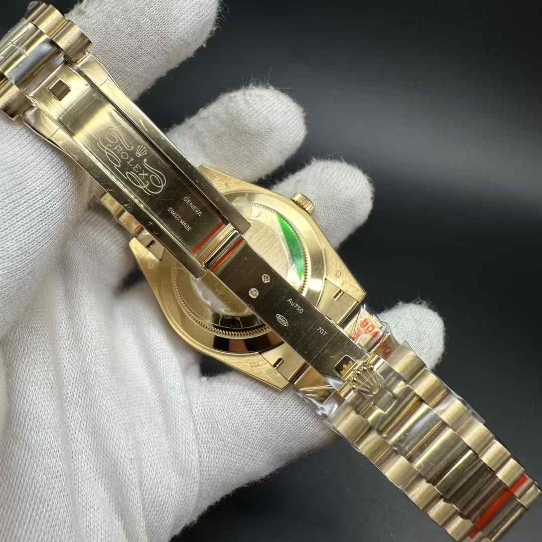 Rolex Daydate GM 2836 heavy version 180g Yellow gold case 40mm Roman green dial President bracelet. 460$