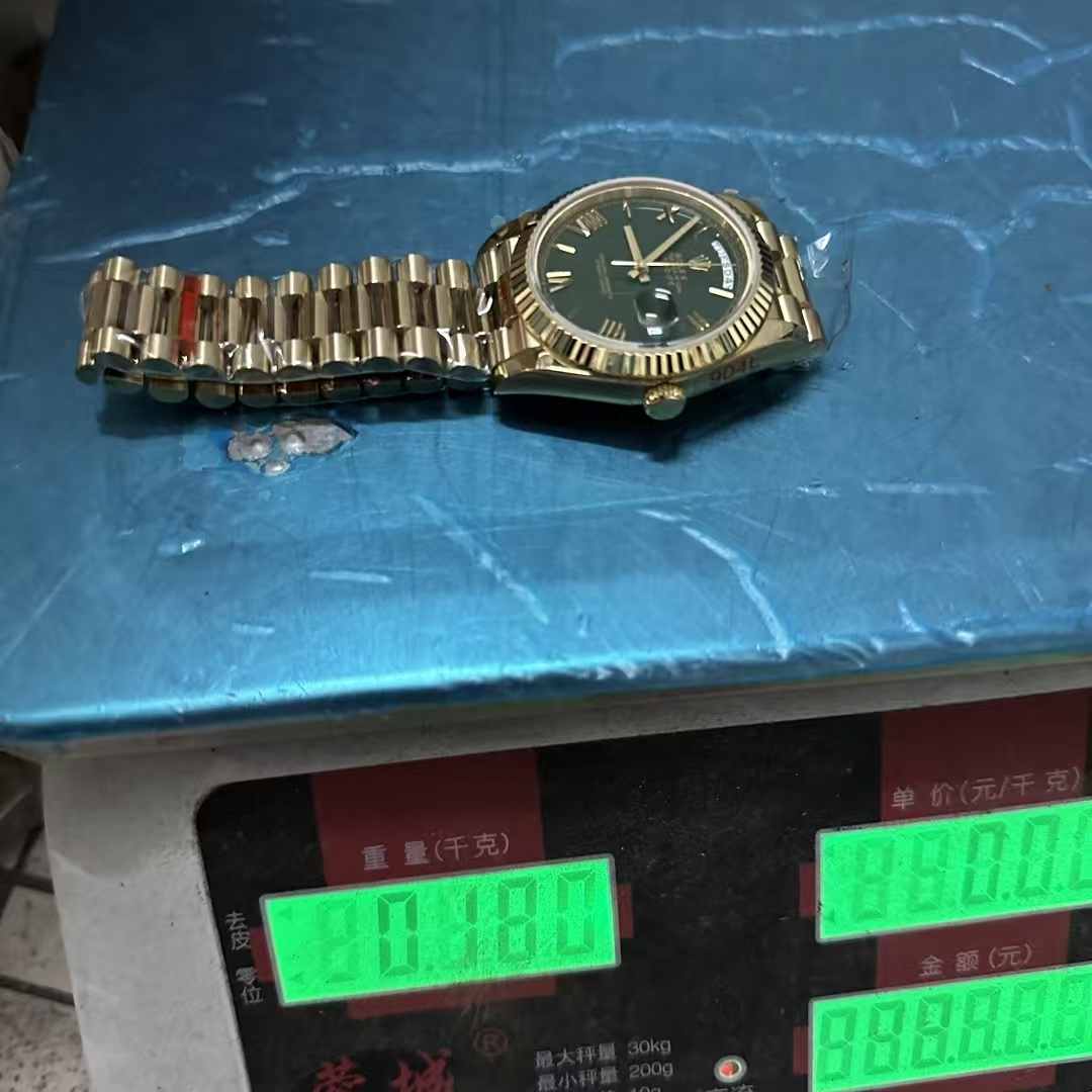 Rolex Daydate GM 2836 heavy version 180g Yellow gold case 40mm Roman green dial President bracelet. 460$