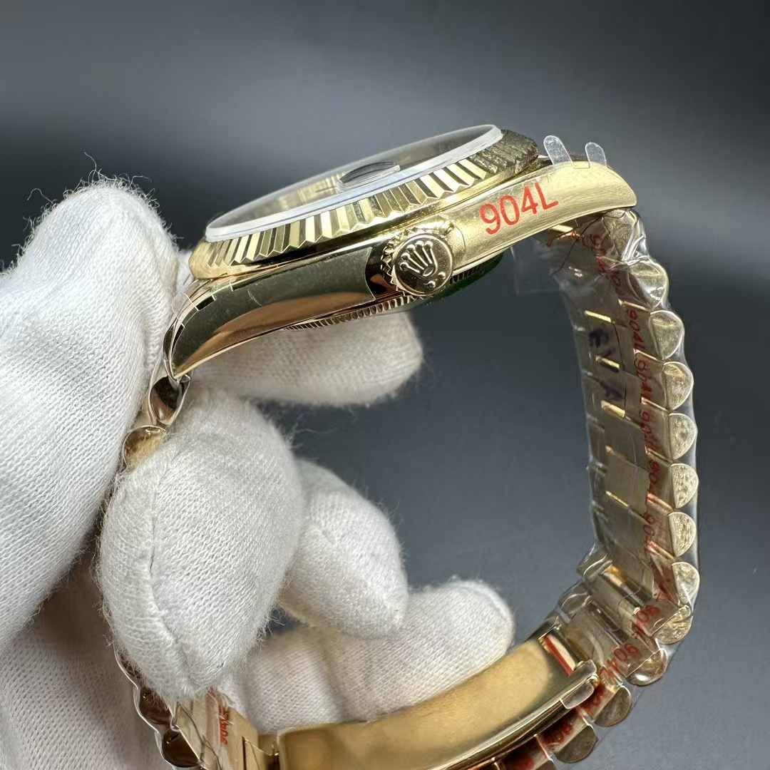 Rolex Daydate GM 2836 heavy version 180g Yellow gold case 40mm Roman green dial President bracelet. 460$