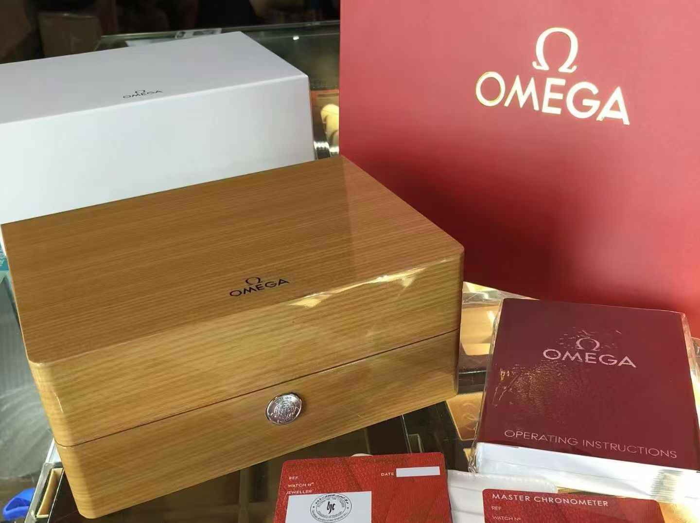 Omega original wooden box  150$