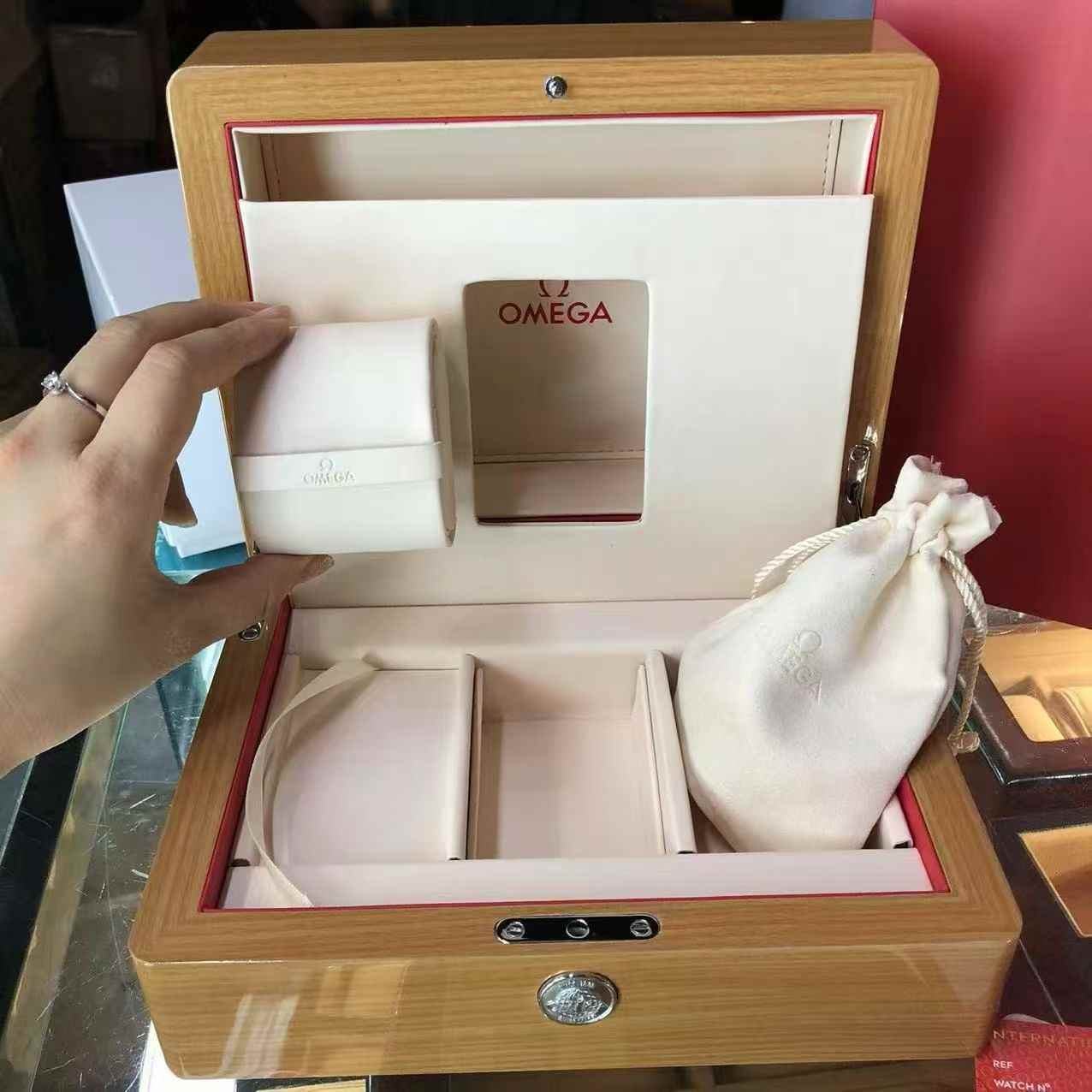 Omega original wooden box  150$