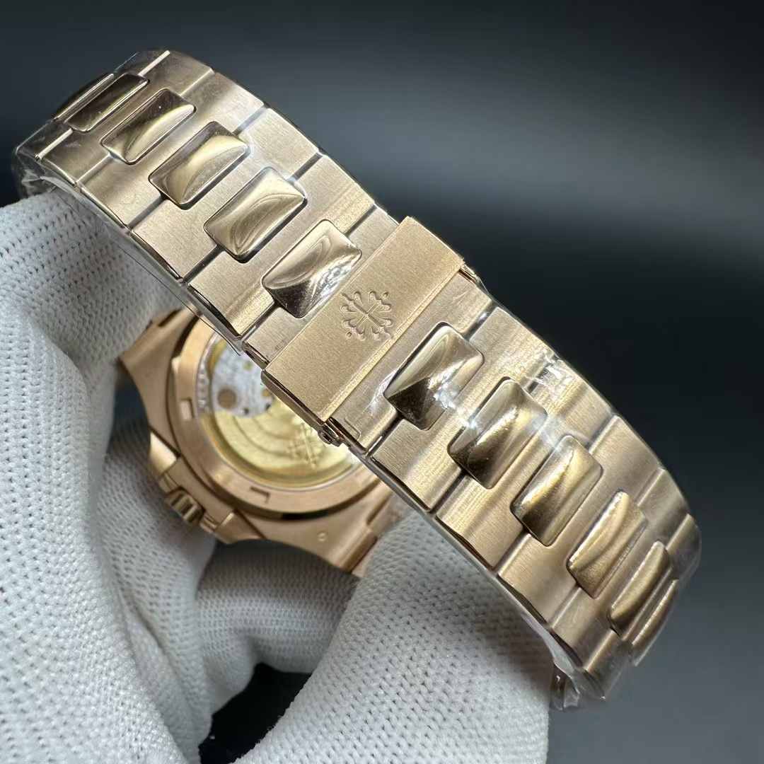 Patek Philippe Nautilus 5711 3K Cal.26-330SC automatic Rose gold case 40mm Brown dial. 530$