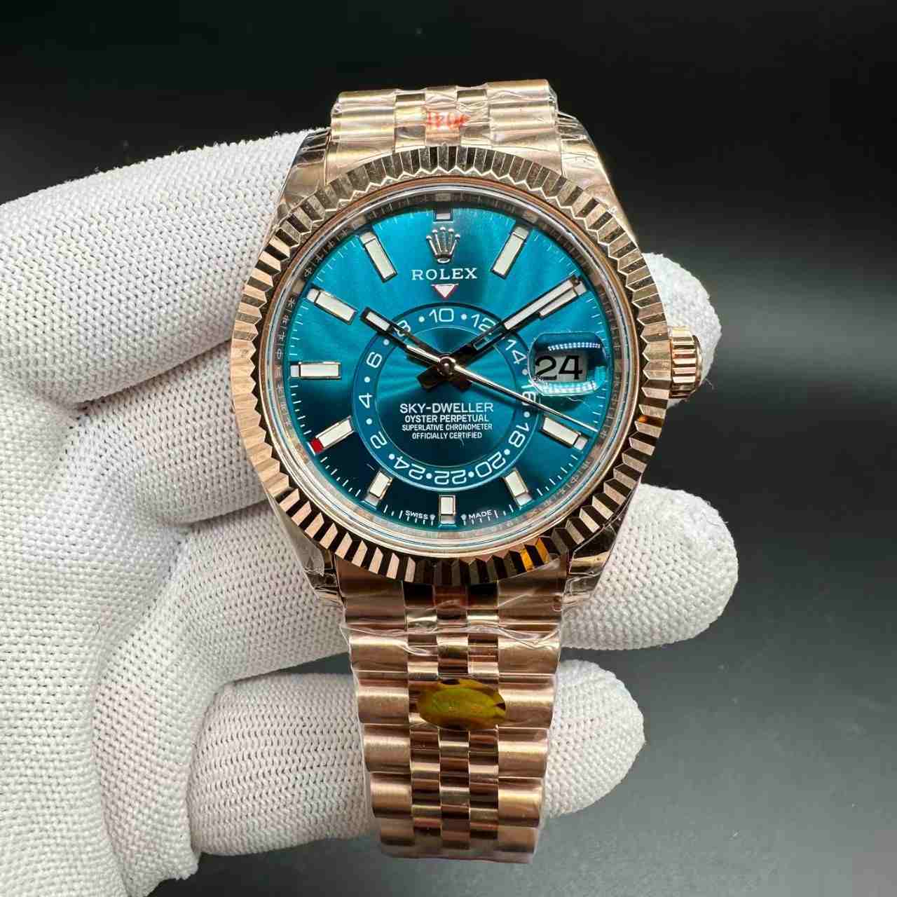 Sky-dweller Noob V2 9001 movement Rose gold case 42mm Blue dial Jubilee band. 398$