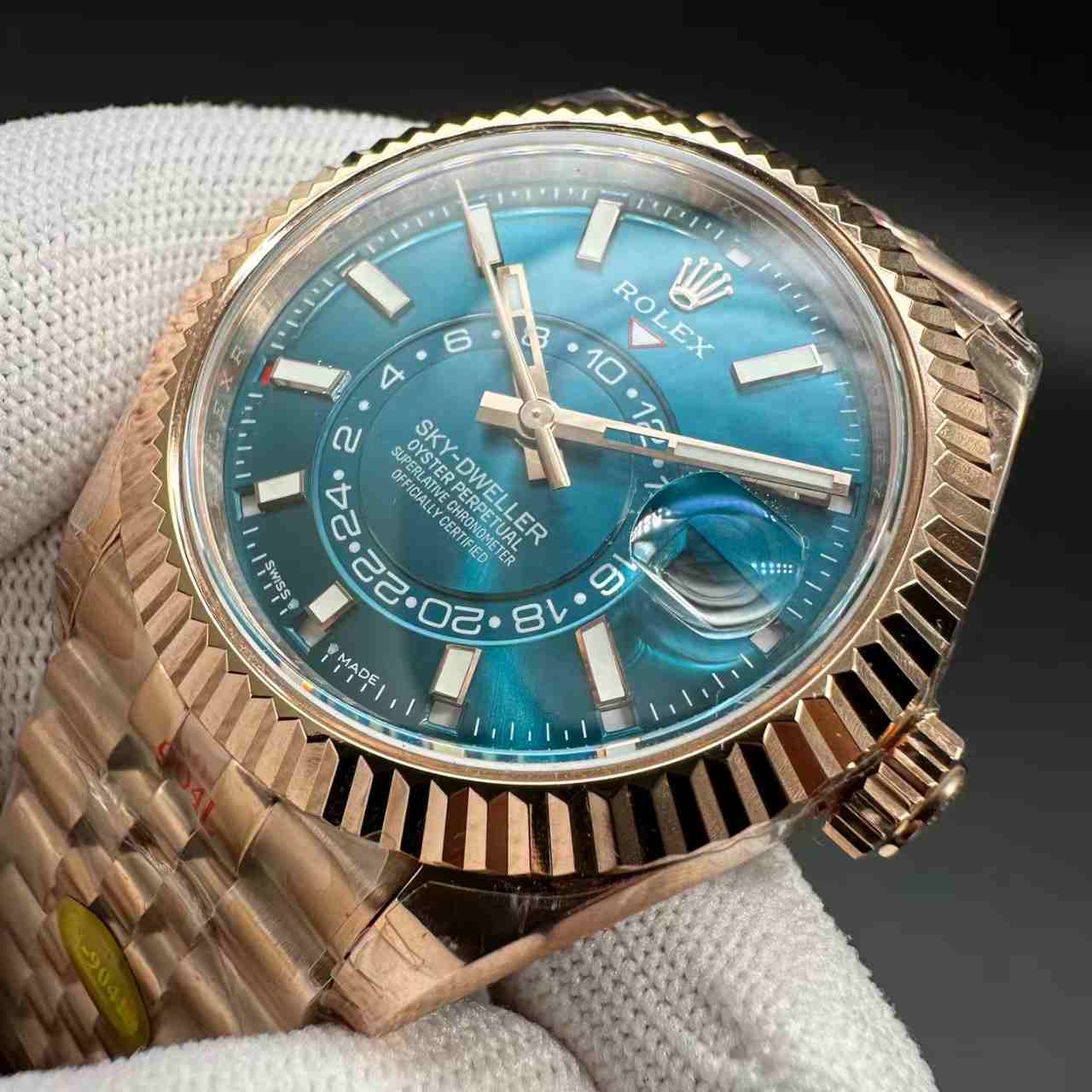 Sky-dweller Noob V2 9001 movement Rose gold case 42mm Blue dial Jubilee band. 398$