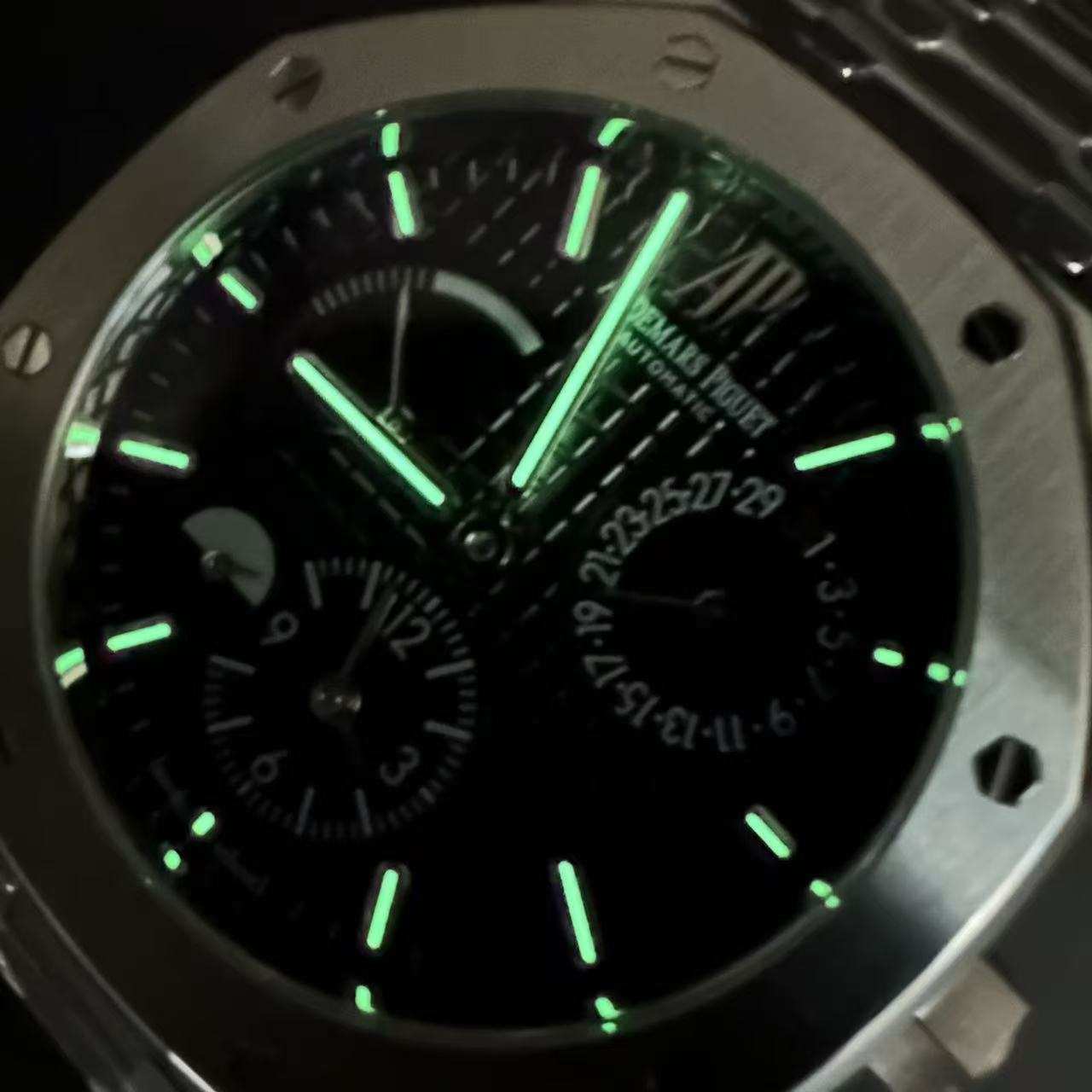 AP power reserve Swiss automatic steel case 41mm black dial  350$