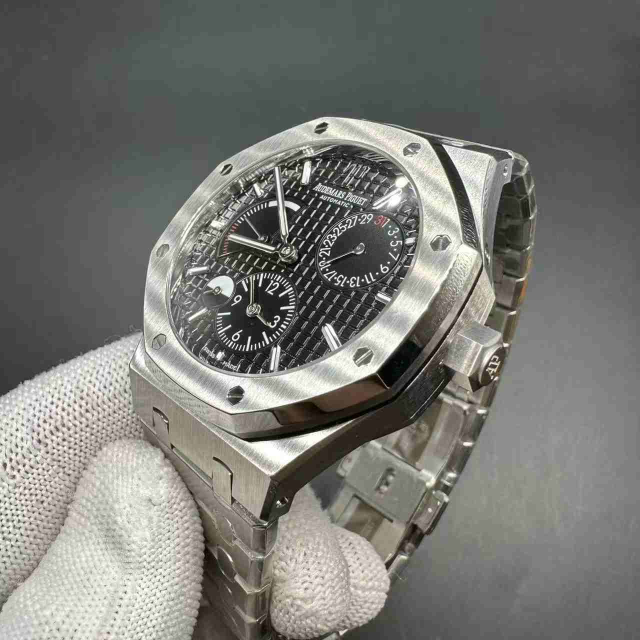 AP power reserve Swiss automatic steel case 41mm black dial  350$