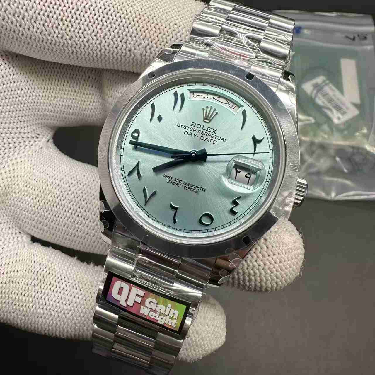 Daydate QF 2836 gain weight 185g steel case 40mm smooth bezel Arabic blue dial President band. 500$