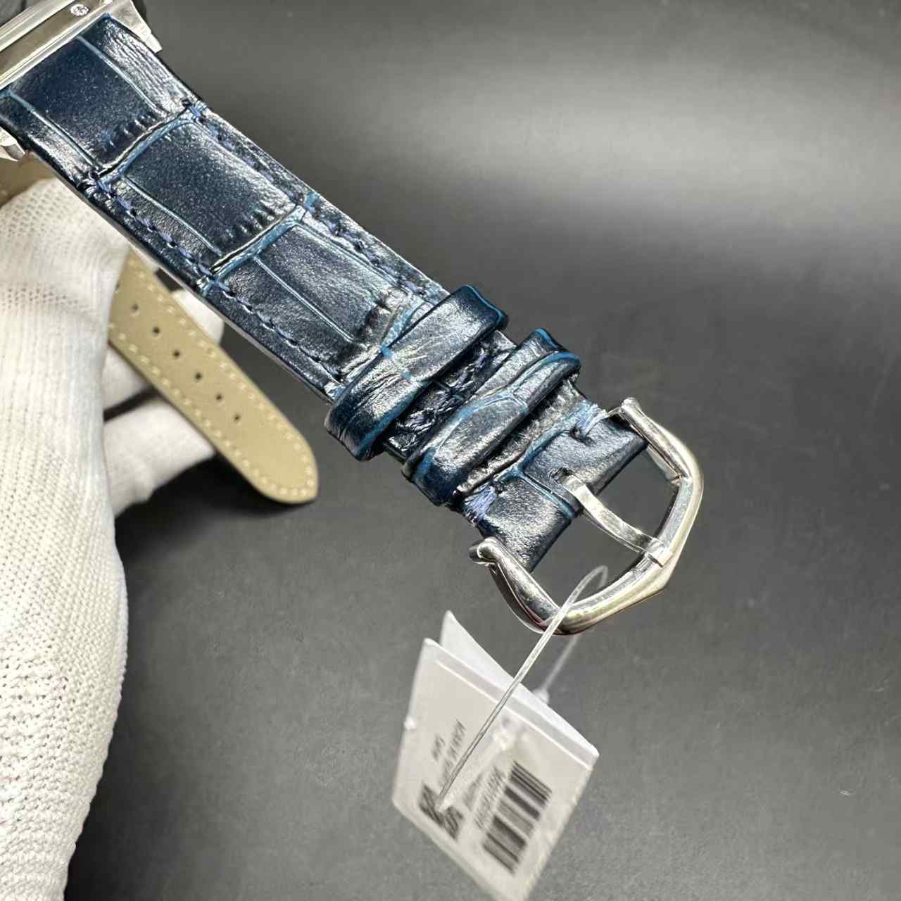 Cartier Dumont Swiss Quartz super clone white dial blue leather strap. Three sizes: L 38x46.6mm, M 34x43.5mm, S 27x31.4mm. 180$