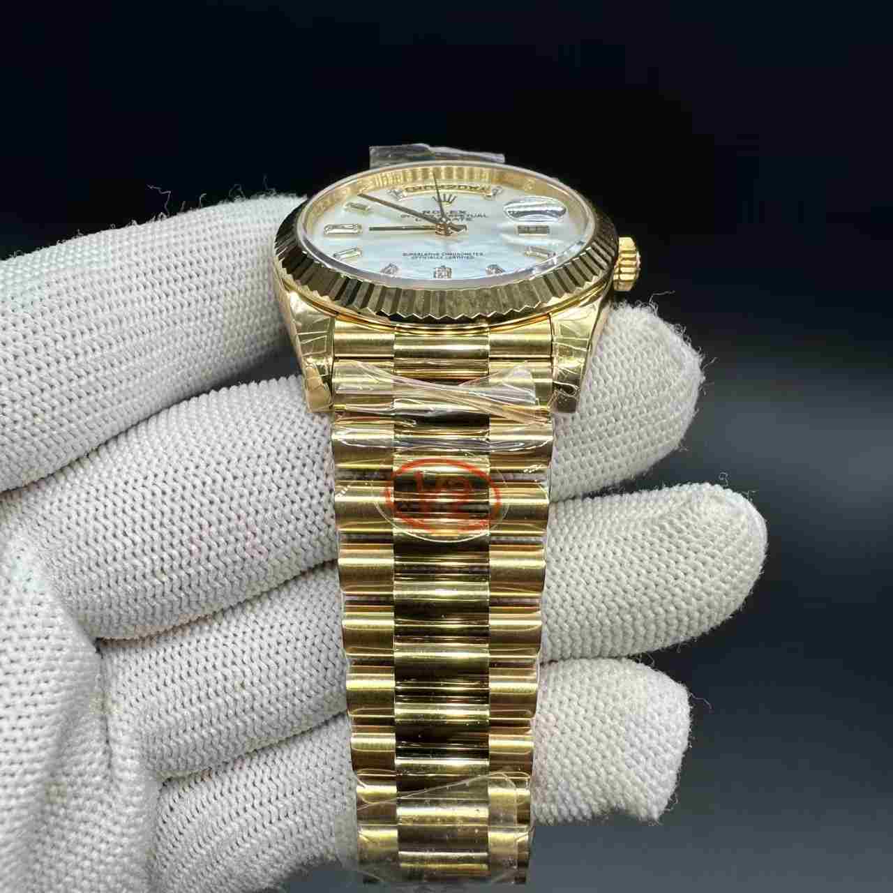 Daydate VS 3255 gain weight 182g gold case 40mm white pearl dial baguette numbers president band  750$