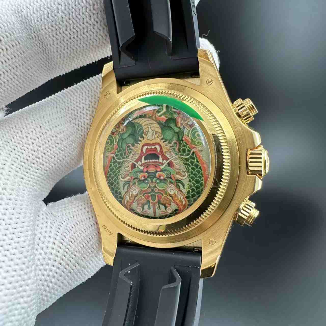 Daytona Super clone 4130 Gold case 40mm Red baguette diamonds bezel black dial black rubber strap  580$