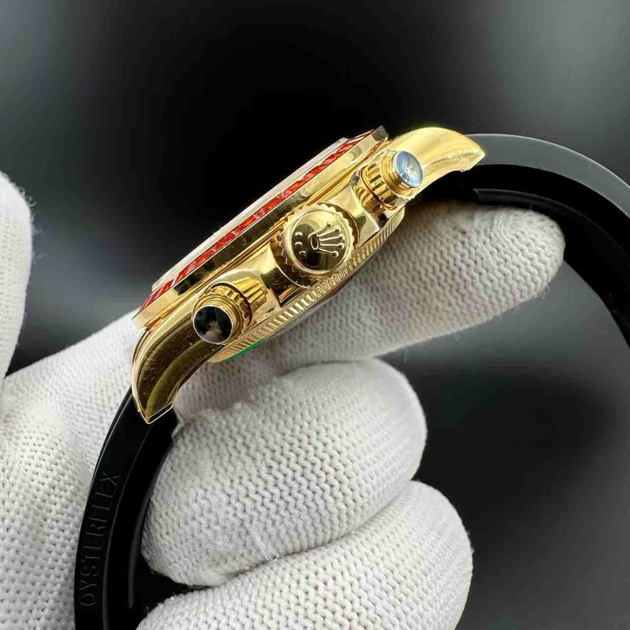 Daytona Super clone 4130 Gold case 40mm Red baguette diamonds bezel black dial black rubber strap  580$