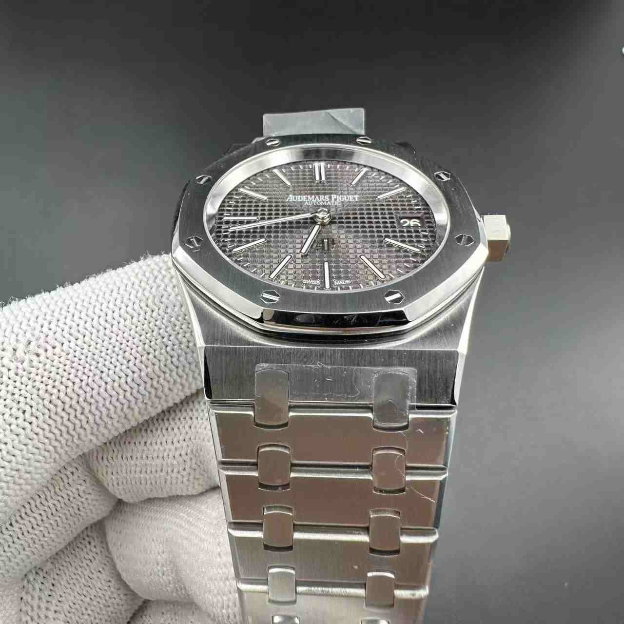AP 15202 high grade 9015 automatic gray dial steel case 39mm  350$