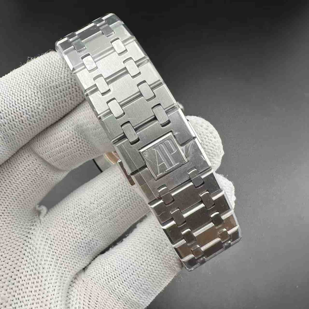 AP 15202 high grade 9015 automatic gray dial steel case 39mm  350$