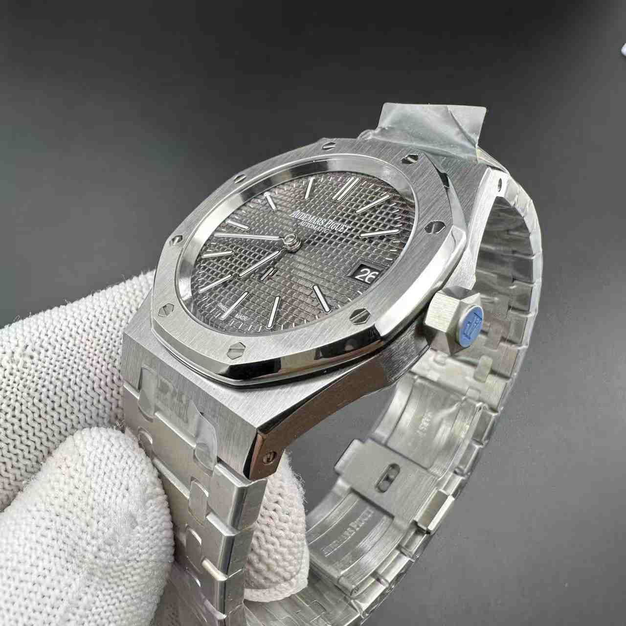 AP 15202 high grade 9015 automatic gray dial steel case 39mm  350$
